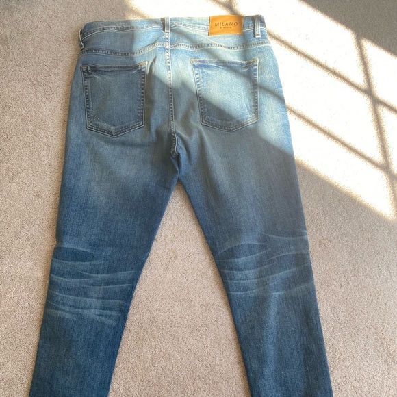 Jeans - Picture 2 of 3